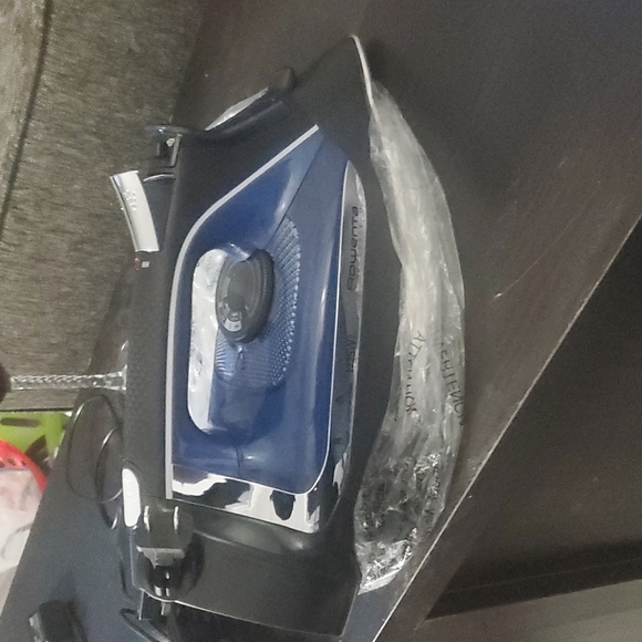 Iron - Picture 6 of 6